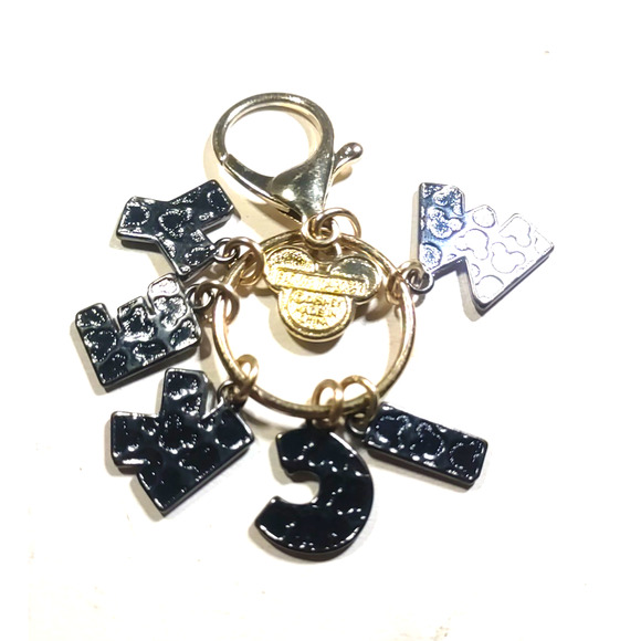 Disney Mickey Keychain Enamel Metal Purse Back Pack Clip - Picture 4 of 4